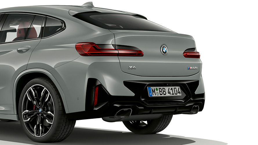 BMW X4.